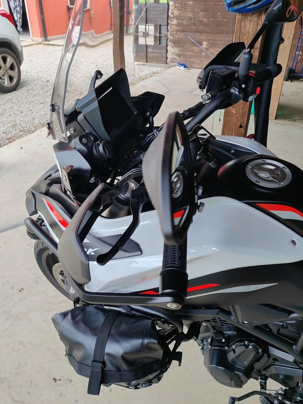 Σκίαστρο οθόνης LCD για Benelli TRK 702/702x 3d Print